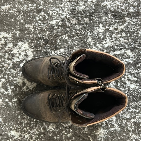 Born Descent Hiker Bootie size 9 - Picture 4 of 14